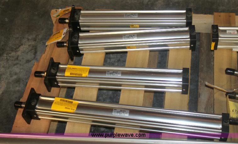 image for item 6284 Assorted air cylinders