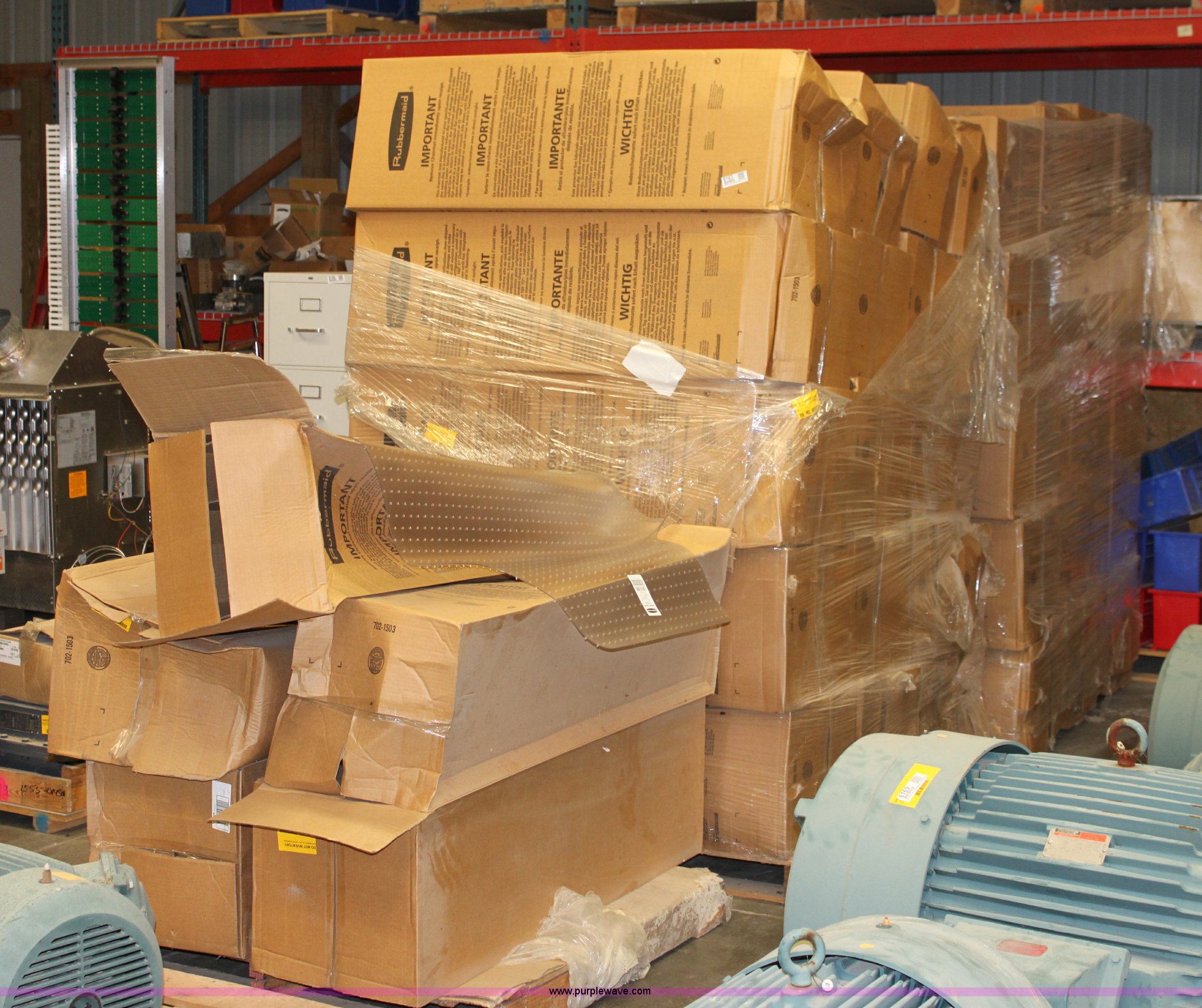 (45) Rubbermaid chair mats in Colwich, KS Item 6163 sold Purple Wave