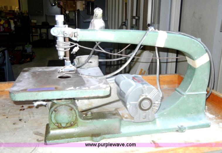 image for item 2418 Delta Jigsaw