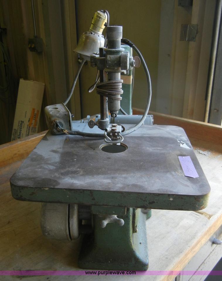 image for item 2418 Delta Jigsaw