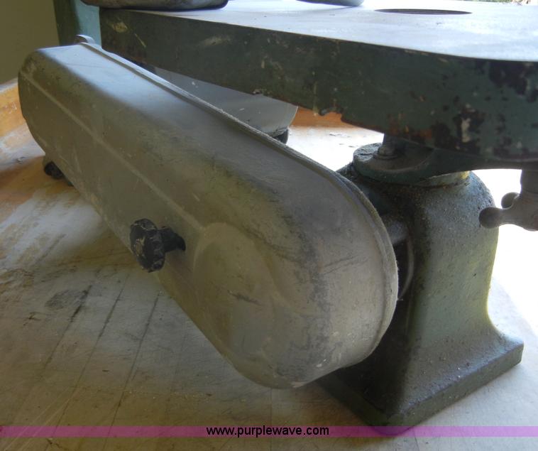 image for item 2418 Delta Jigsaw