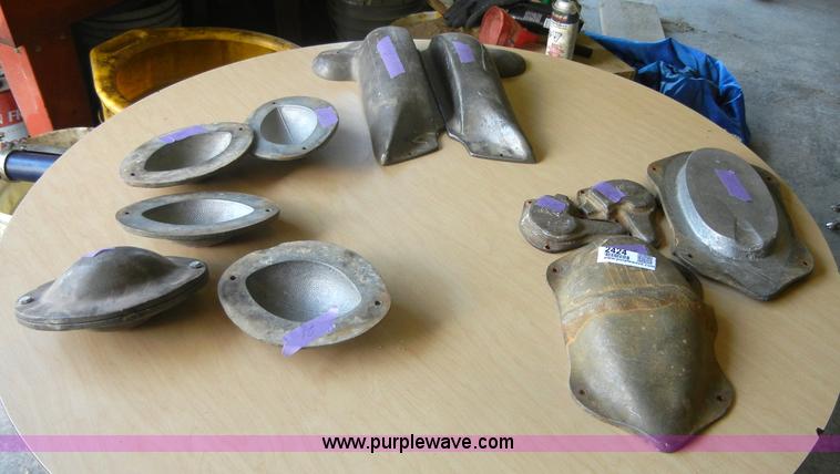 image for item 2424 (5) assorted casting plastic molds