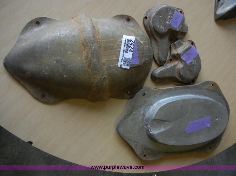 image for item 2424 (5) assorted casting plastic molds