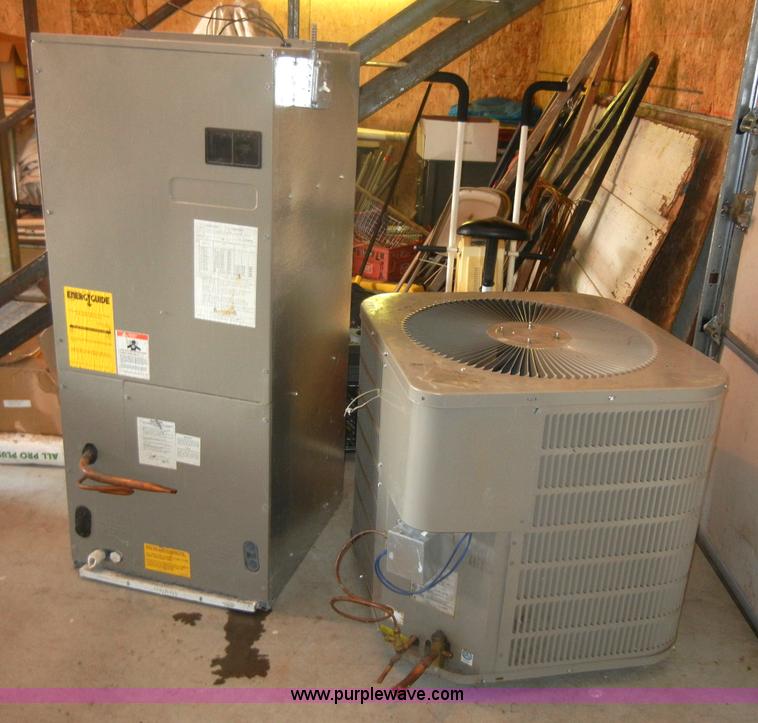 image for item 2432 Goodman AC and Handler units