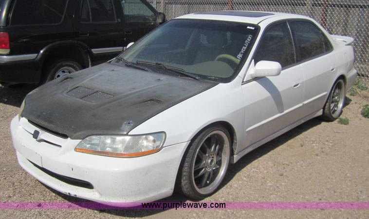 image for item 3182 1998 Honda Accord EX
