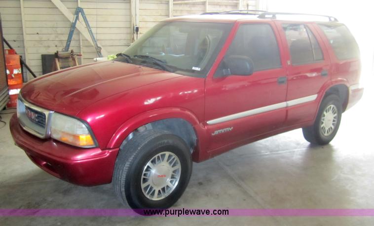 image for item 3416 2000 GMC Jimmy SLE SUV