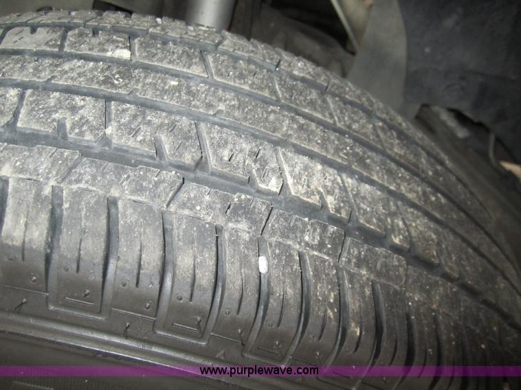 image for item 3416 2000 GMC Jimmy SLE SUV