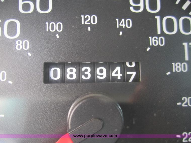 image for item 3418 2005 Ford Crown Victoria Police Interceptor