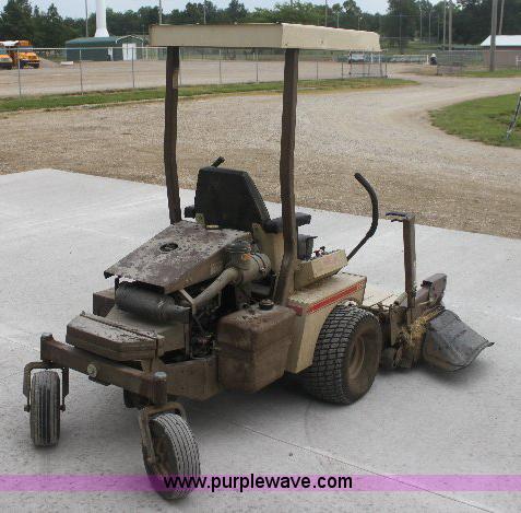 image for item 6323 Grasshopper 725 lawn mower
