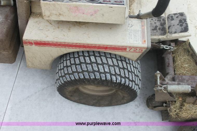 image for item 6323 Grasshopper 725 lawn mower