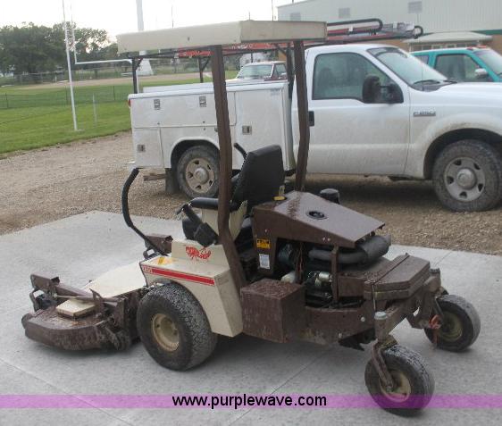 image for item 6324 Grasshopper 725 lawn mower