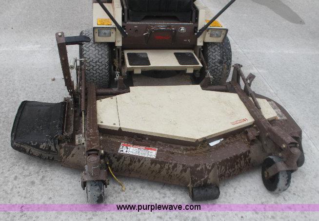 image for item 6324 Grasshopper 725 lawn mower