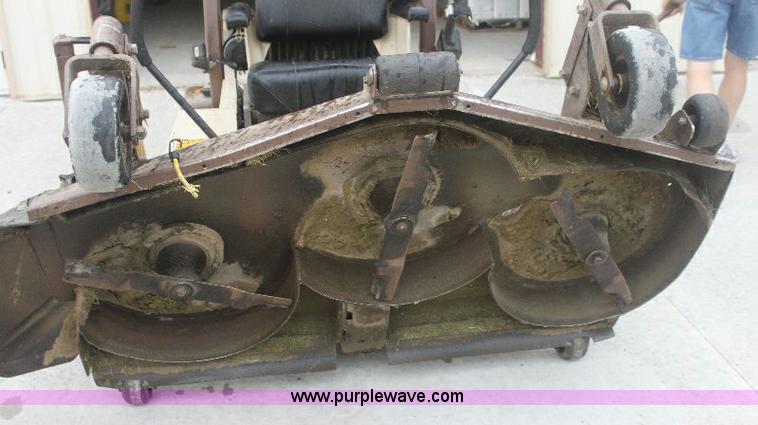 image for item 6324 Grasshopper 725 lawn mower