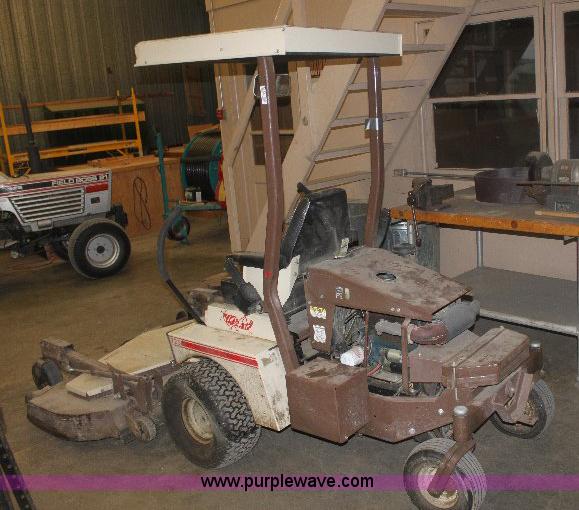 image for item 6325 Grasshopper 725 lawn mower