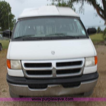 image for item 6326 1999 Dodge B3500 Ram Wagon van