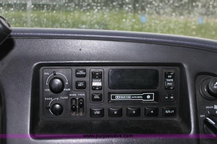 image for item 6326 1999 Dodge B3500 Ram Wagon van