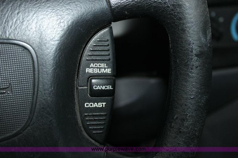 image for item 6326 1999 Dodge B3500 Ram Wagon van