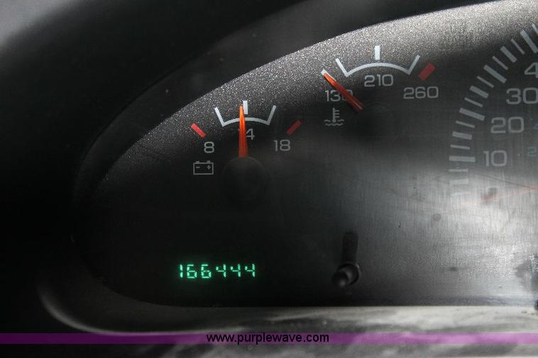 image for item 6326 1999 Dodge B3500 Ram Wagon van