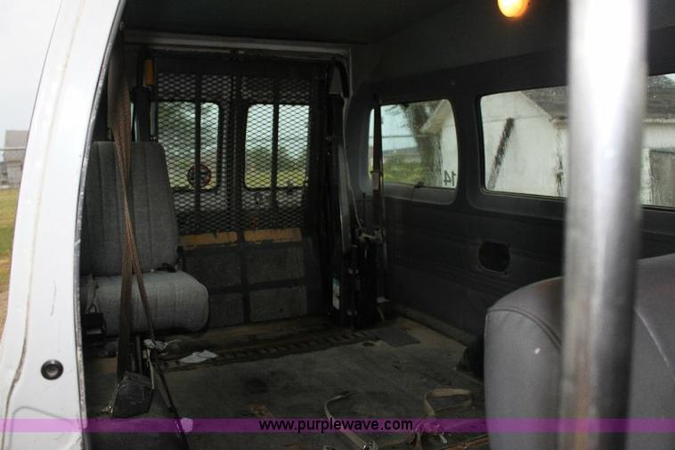 image for item 6326 1999 Dodge B3500 Ram Wagon van