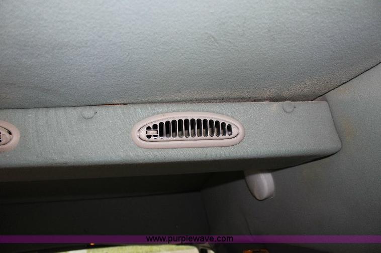 image for item 6326 1999 Dodge B3500 Ram Wagon van