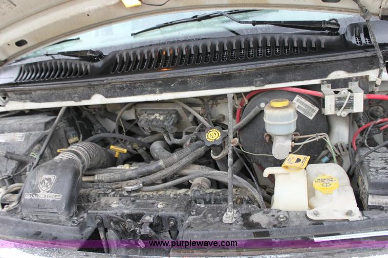 image for item 6326 1999 Dodge B3500 Ram Wagon van