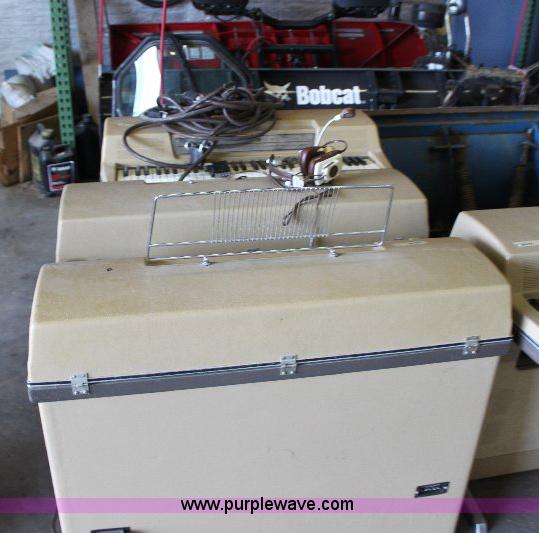 image for item 6328 Wurlitzer key note visualizer instructional pianos