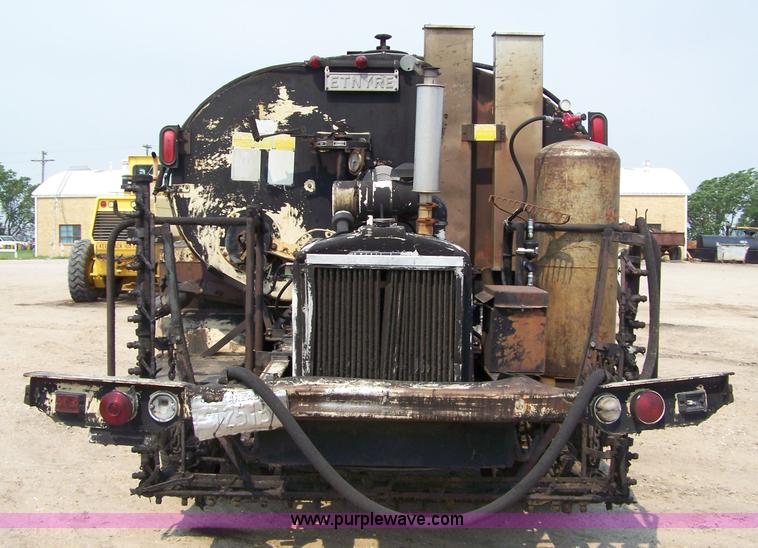 image for item 7319 1985 Chevrolet Kodiak oil spray truck