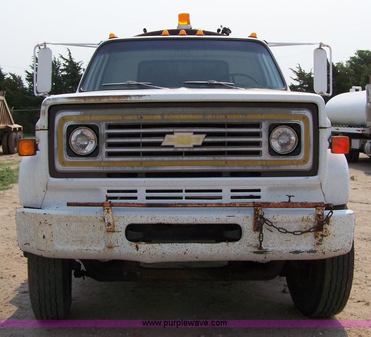 image for item 7319 1985 Chevrolet Kodiak oil spray truck