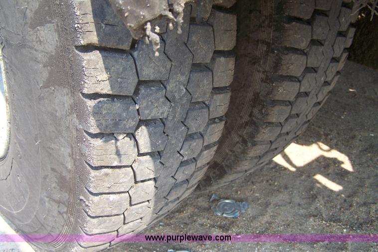 image for item 7319 1985 Chevrolet Kodiak oil spray truck