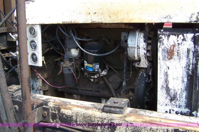 image for item 7319 1985 Chevrolet Kodiak oil spray truck