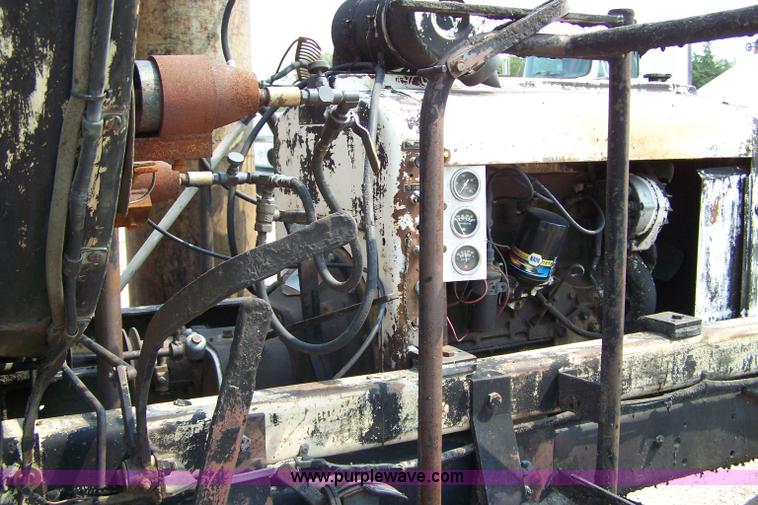 image for item 7319 1985 Chevrolet Kodiak oil spray truck