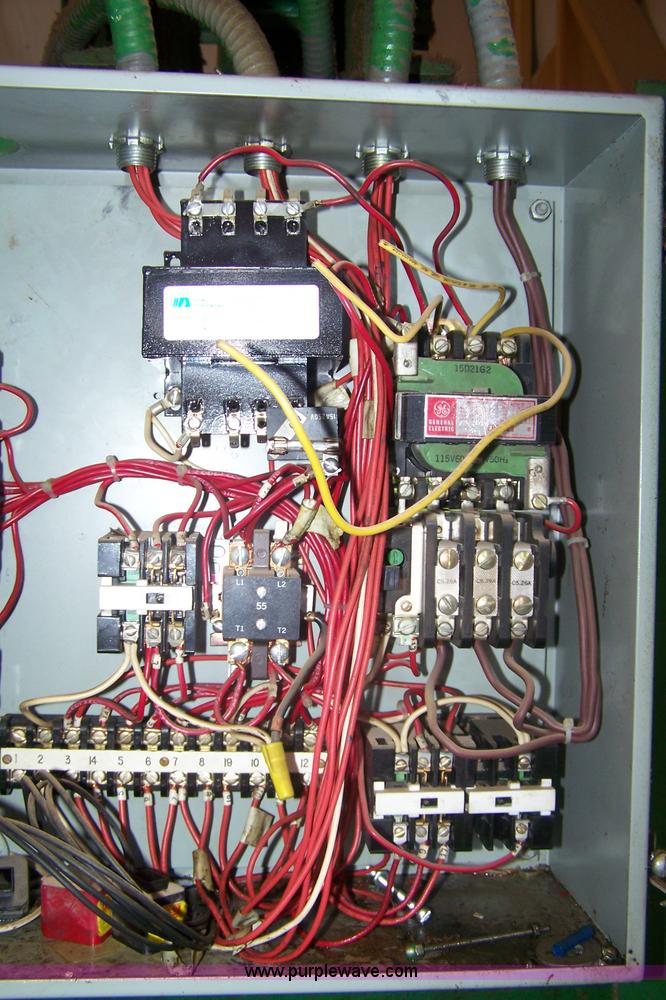 image for item 7383 Cardboard/paper baler