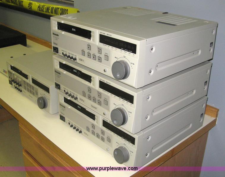 image for item 8005 Assorted VHS players