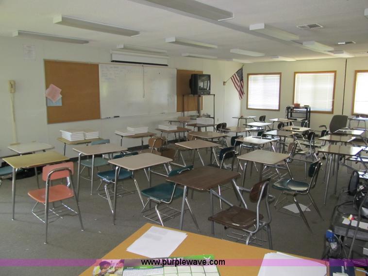 image for item A1001 1998 Satellite mobile classroom
