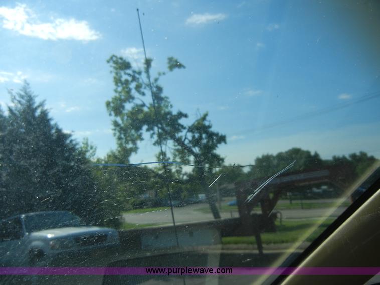 image for item A3002 1991 Pontiac 6000 LE Safari station wagon