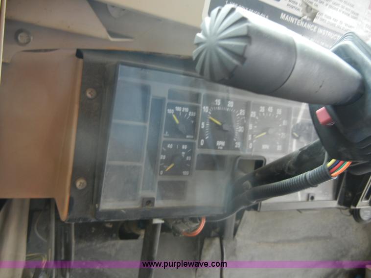 image for item A3003 1993 International 3700 Blue Bird 37' bus