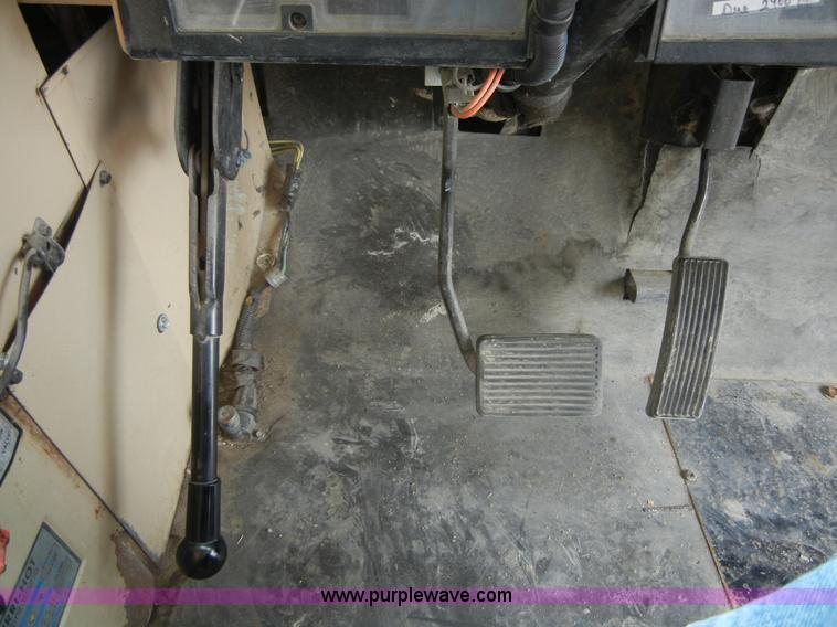 image for item A3003 1993 International 3700 Blue Bird 37' bus