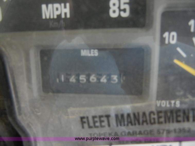 image for item A3003 1993 International 3700 Blue Bird 37' bus