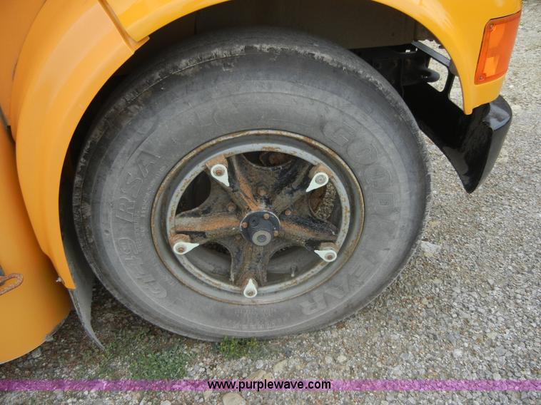 image for item A3003 1993 International 3700 Blue Bird 37' bus