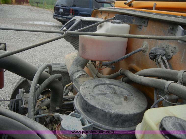 image for item A3003 1993 International 3700 Blue Bird 37' bus