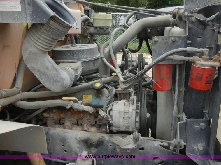 image for item A3003 1993 International 3700 Blue Bird 37' bus