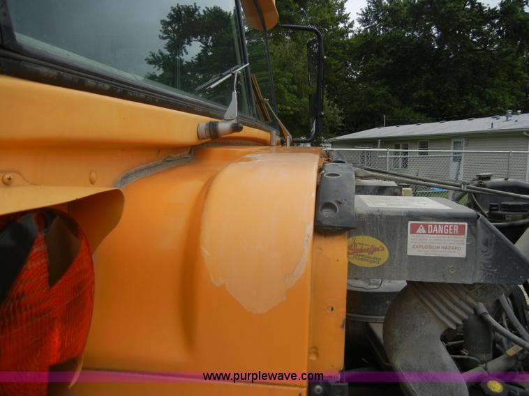 image for item A3003 1993 International 3700 Blue Bird 37' bus