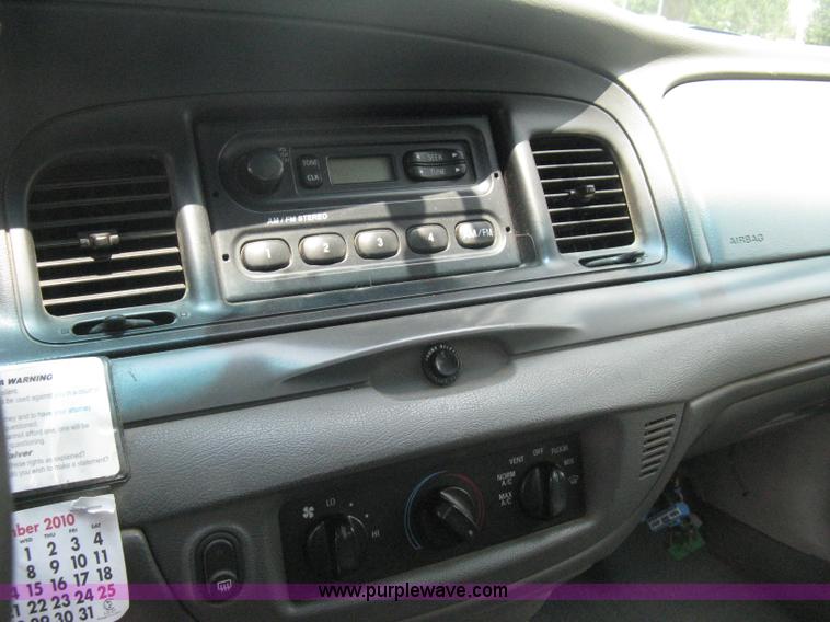 image for item A4252 2003 Ford Crown Victoria Police Interceptor