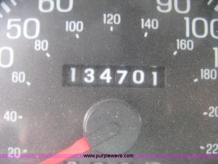 image for item A4252 2003 Ford Crown Victoria Police Interceptor