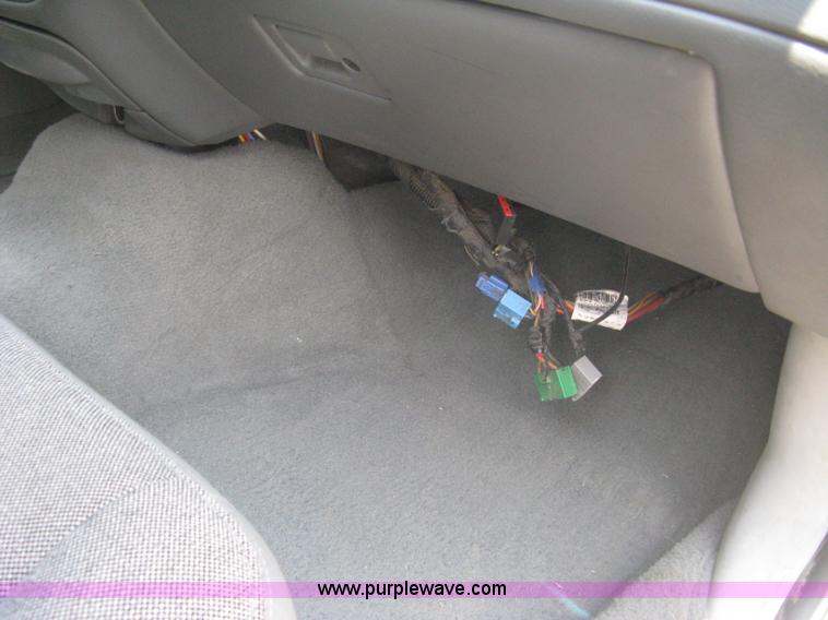 image for item A4252 2003 Ford Crown Victoria Police Interceptor