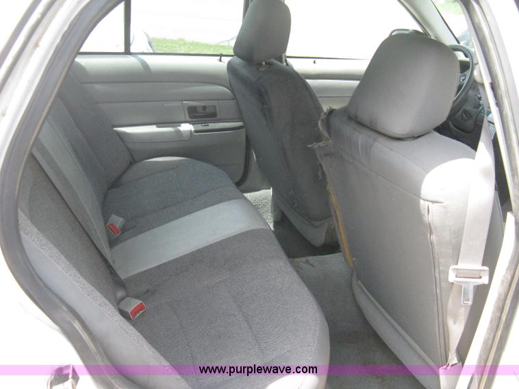 image for item A4252 2003 Ford Crown Victoria Police Interceptor