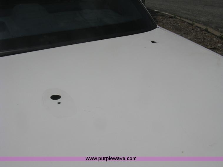 image for item A4252 2003 Ford Crown Victoria Police Interceptor