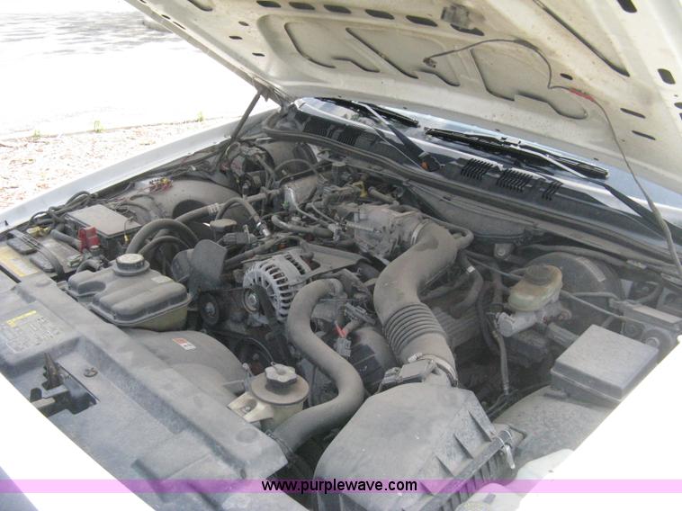 image for item A4252 2003 Ford Crown Victoria Police Interceptor
