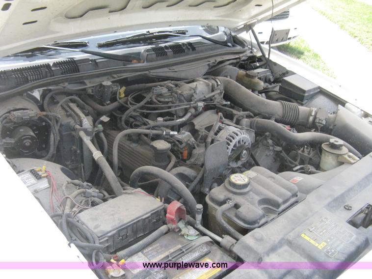 image for item A4252 2003 Ford Crown Victoria Police Interceptor
