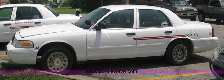 image for item A4253 2005 Ford Crown Victoria Police Interceptor